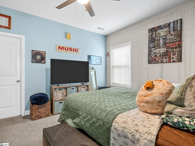 190 Colfax Drive, Boiling Springs, SC 29316