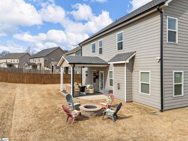 190 Colfax Drive, Boiling Springs, SC 29316