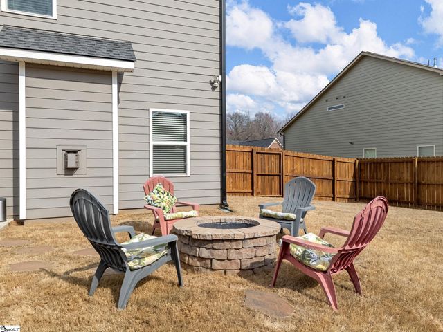 190 Colfax Drive, Boiling Springs, SC 29316