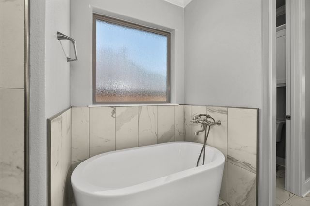 223 Saddle Brook Circle, Hallsville, TX 75650