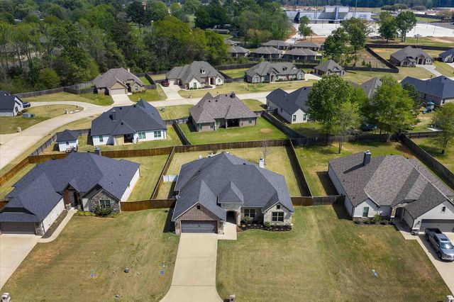 223 Saddle Brook Circle, Hallsville, TX 75650