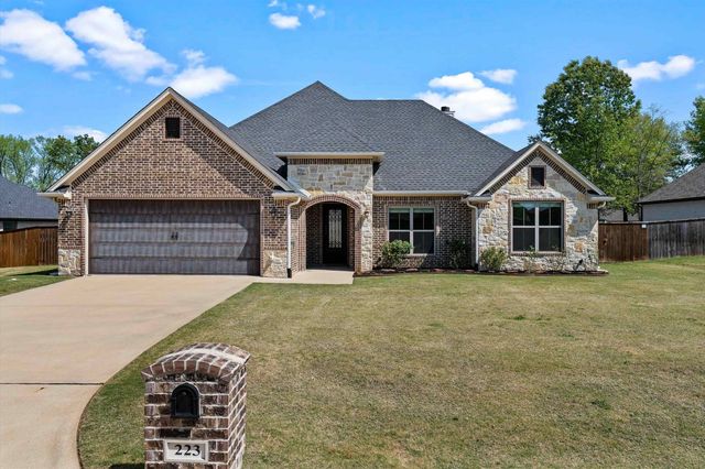 223 Saddle Brook Circle, Hallsville, TX 75650