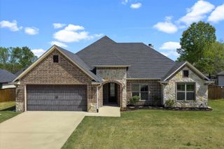 223 Saddle Brook Circle, Hallsville, TX 75650