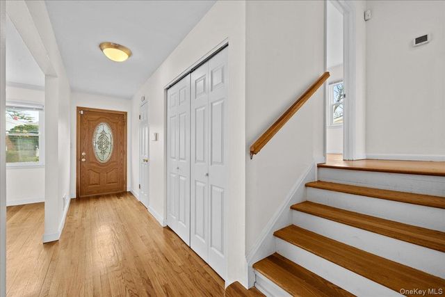 73 Ewart Street, Scarsdale, NY 10583