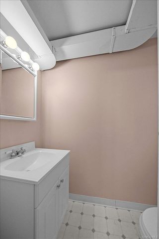 73 Ewart Street, Scarsdale, NY 10583