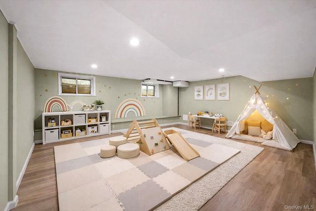 73 Ewart Street, Scarsdale, NY 10583