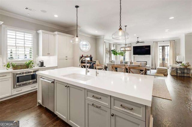 128 Grand Crescent, Alpharetta, GA 30009