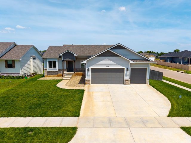 5104 W 46th St S, Wichita, KS 67215
