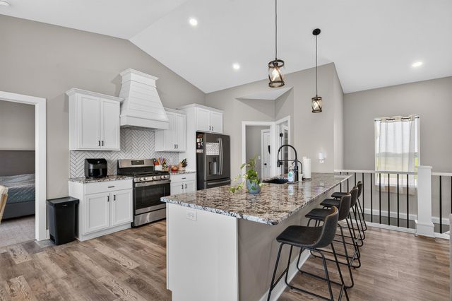 5104 W 46th St S, Wichita, KS 67215