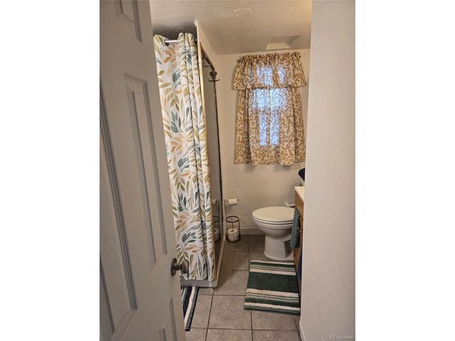 2350 Garland St, Lakewood, CO 80215