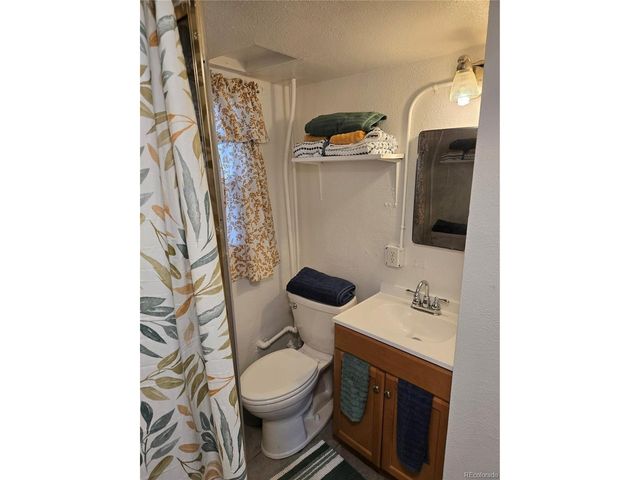 2350 Garland St, Lakewood, CO 80215