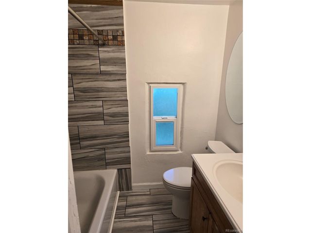 2350 Garland St, Lakewood, CO 80215