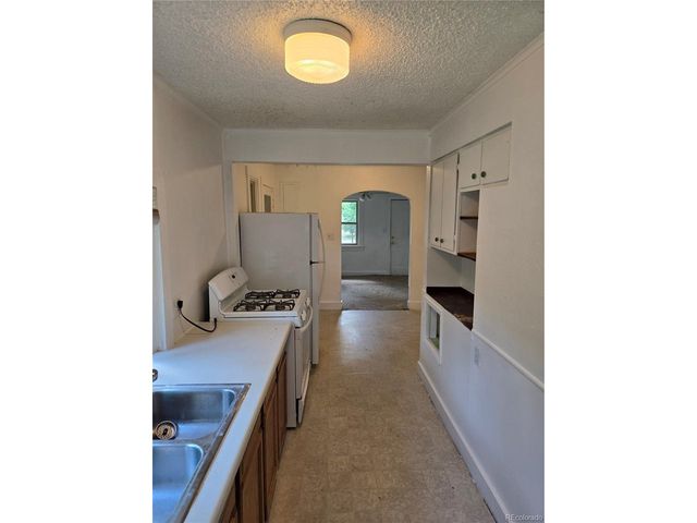 2350 Garland St, Lakewood, CO 80215