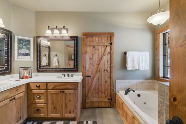 456 Prickly Pear Trail, Gordon, TX 76453