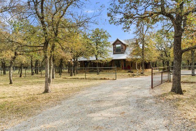 456 Prickly Pear Trail, Gordon, TX 76453