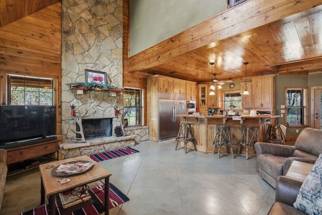 456 Prickly Pear Trail, Gordon, TX 76453