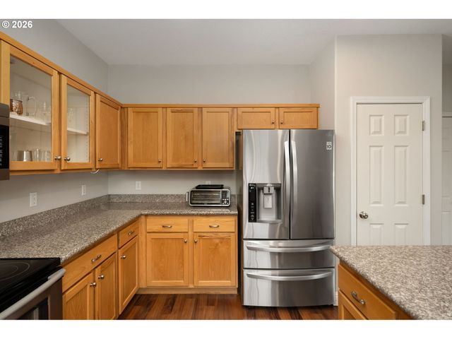 8330 Sw NORFOLK Ln, Portland, OR 97224