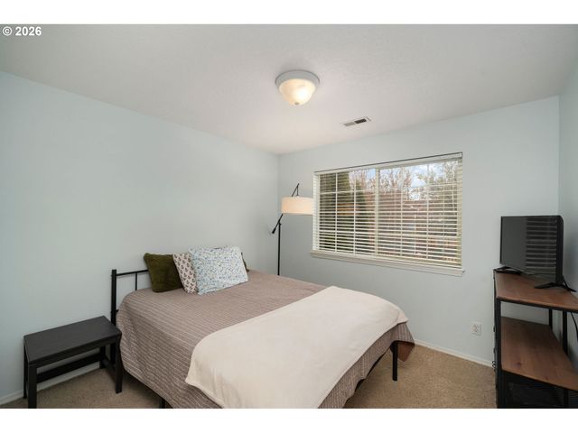 8330 Sw NORFOLK Ln, Portland, OR 97224