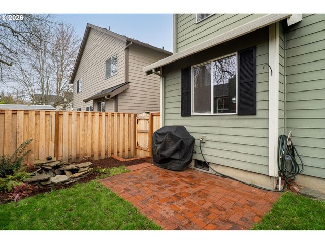 8330 Sw NORFOLK Ln, Portland, OR 97224