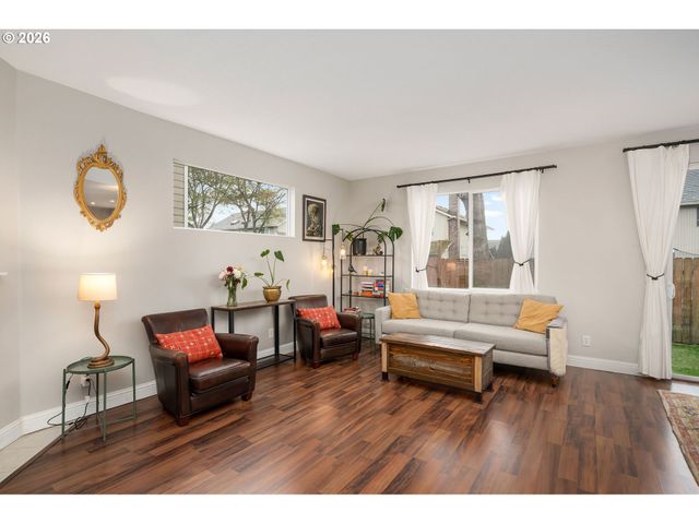 8330 Sw NORFOLK Ln, Portland, OR 97224