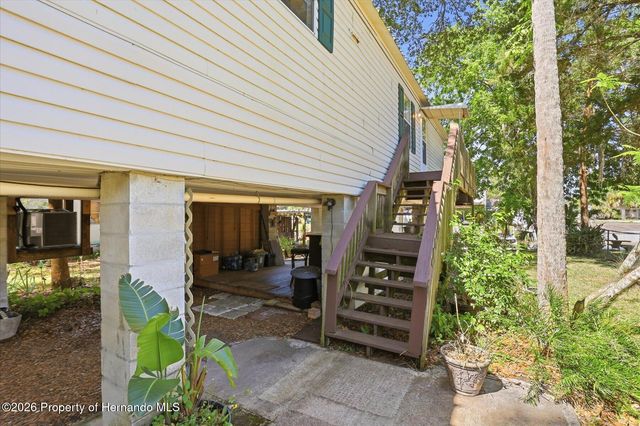 6169 Waverly Road, Weeki Wachee, FL 34607