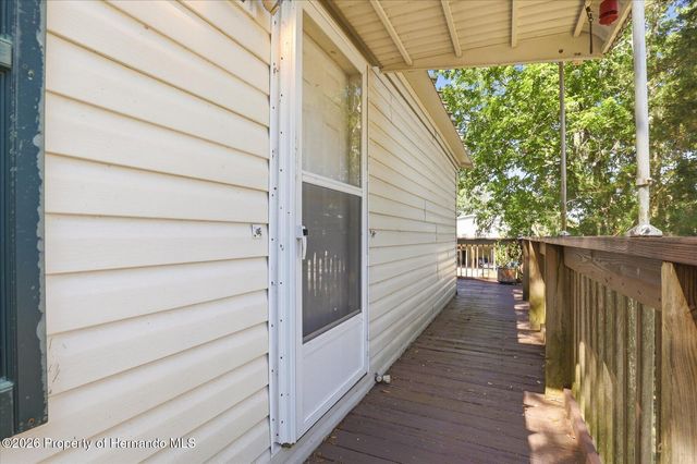6169 Waverly Road, Weeki Wachee, FL 34607