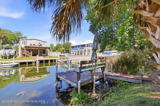 6169 Waverly Road, Weeki Wachee, FL 34607