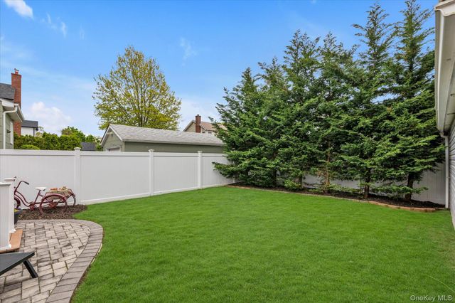1700 Rugby Road, Merrick, NY 11566