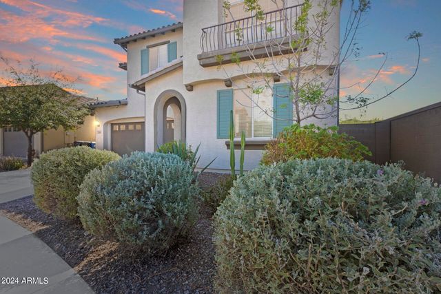 130 N BAY Drive, Gilbert, AZ 85233