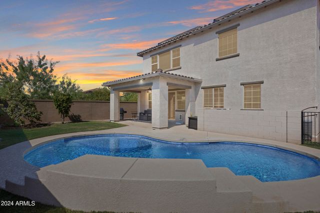 130 N BAY Drive, Gilbert, AZ 85233