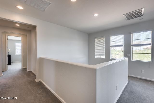 130 N BAY Drive, Gilbert, AZ 85233