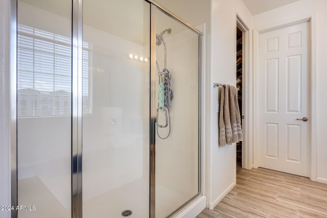 130 N BAY Drive, Gilbert, AZ 85233