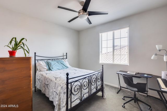 130 N BAY Drive, Gilbert, AZ 85233