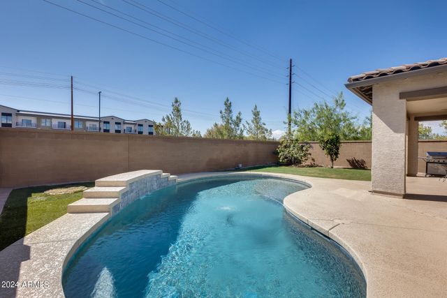 130 N BAY Drive, Gilbert, AZ 85233