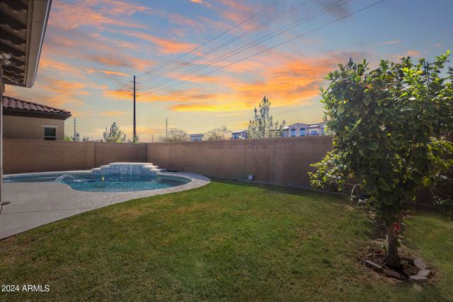 130 N BAY Drive, Gilbert, AZ 85233