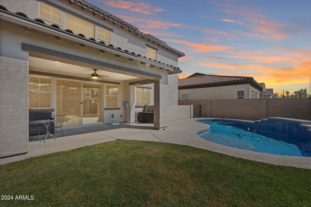 130 N BAY Drive, Gilbert, AZ 85233