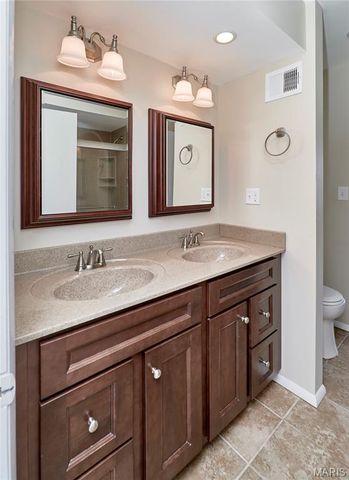 847 Wendevy Court, Ballwin, MO 63011