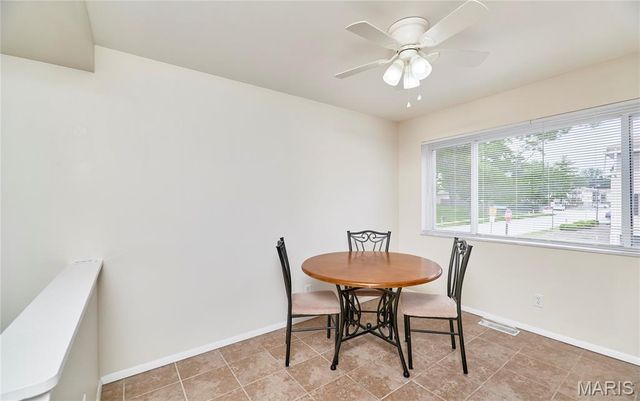 847 Wendevy Court, Ballwin, MO 63011