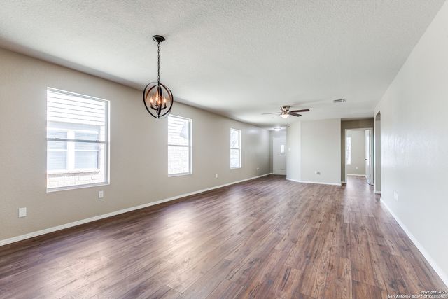 8535 Silver Brush, San Antonio, TX 78254