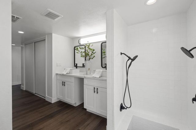 8356 Chamise, Clovis, CA 93619