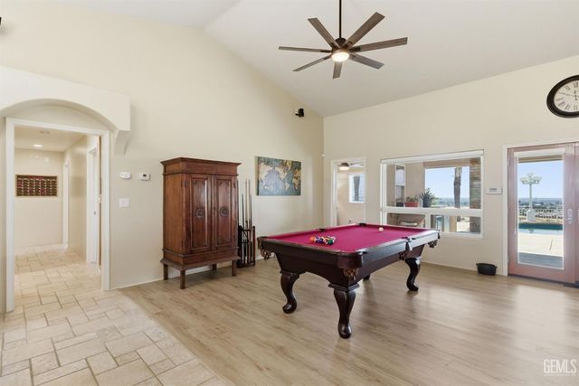 5056 N Hills Drive, Bakersfield, CA 93308