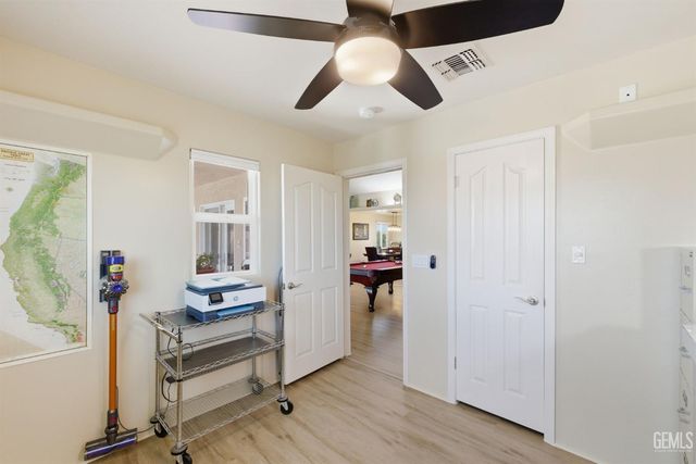 5056 N Hills Drive, Bakersfield, CA 93308
