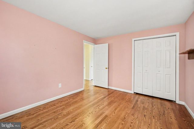 2 SYCAMORE LN, Palmyra, PA 17078