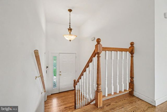 2 SYCAMORE LN, Palmyra, PA 17078