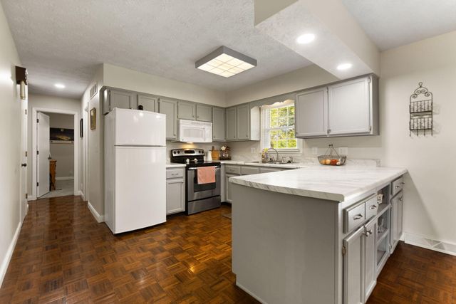 1605 Pumphouse Road, Somerset, KY 42503