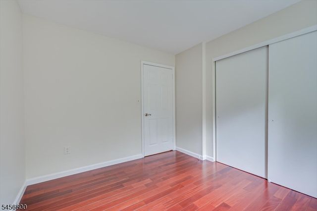 6 Norwich Pl, Franklin Twp., NJ 08873
