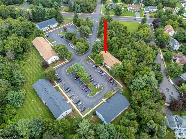 6 Norwich Pl, Franklin Twp., NJ 08873