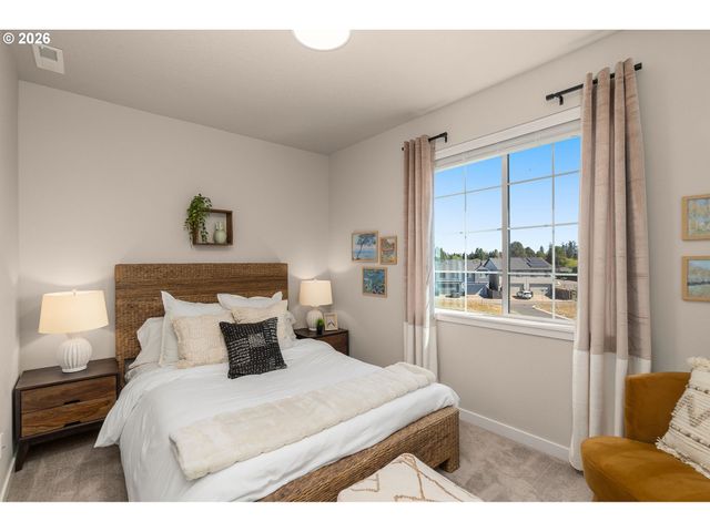 3429 Se EVERWOOD Ln, Hillsboro, OR 97123