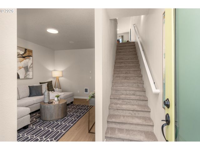 3429 Se EVERWOOD Ln, Hillsboro, OR 97123