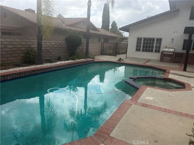 17069 Gledhill Street, Northridge, CA 91325